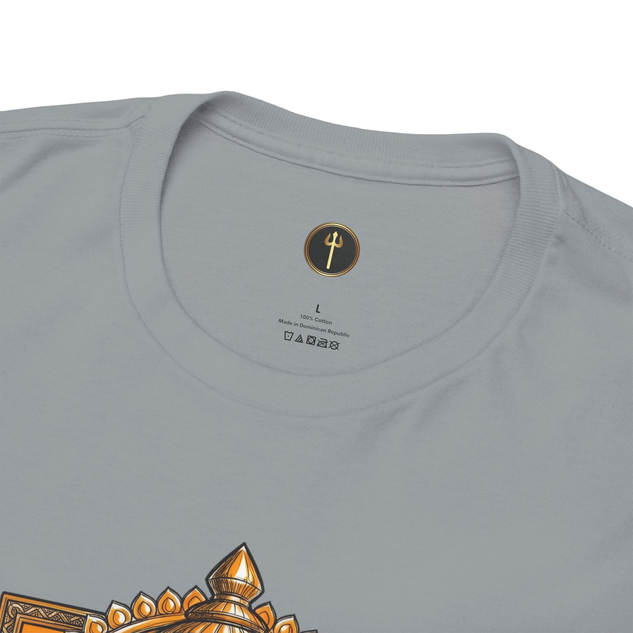 Hanuman The Watcher T-Shirt – Calm Strength & Inner Awareness Design