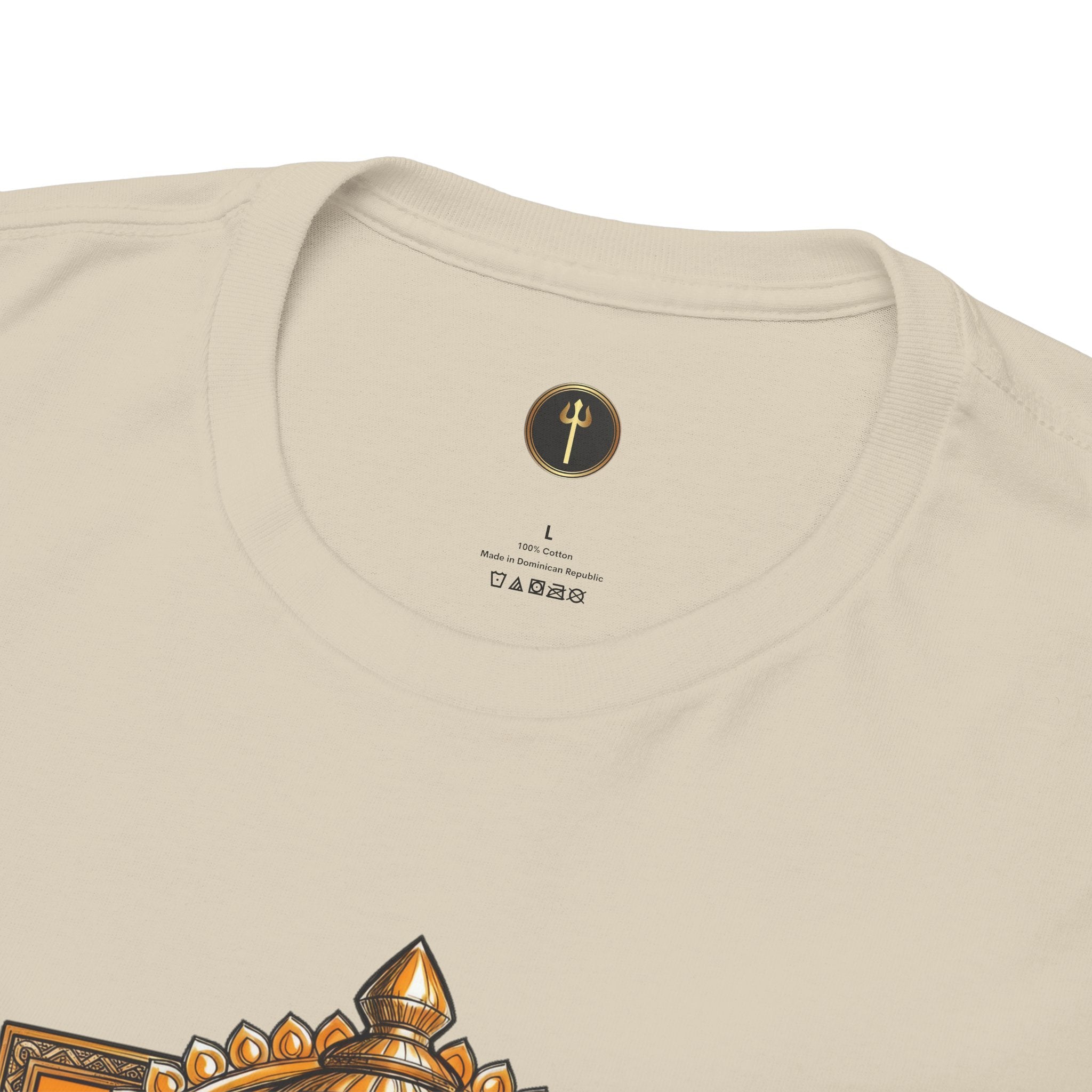 Hanuman The Watcher T-Shirt – Calm Strength & Inner Awareness Design